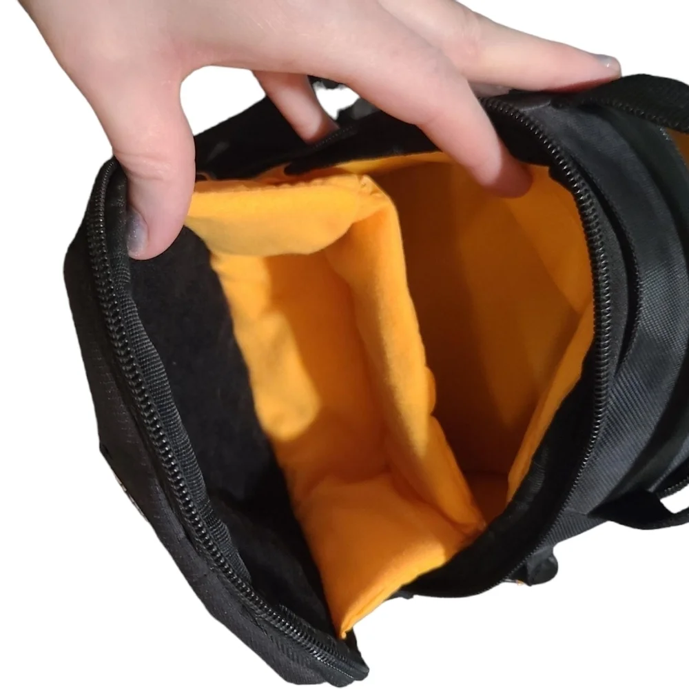 CASE LOGIC zippered camera bag